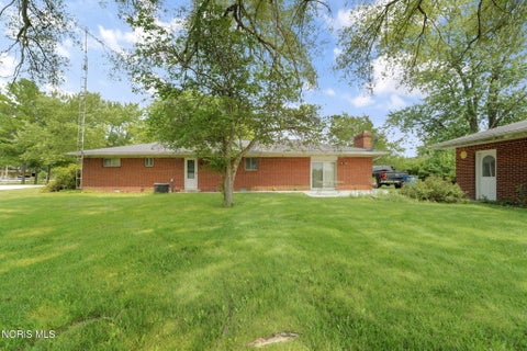 Tiny photo for 995 N Cousino Road, Oregon, OH 43616 (MLS # 10010623)