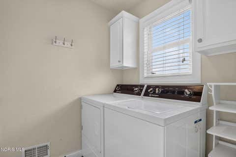 Tiny photo for 3948 Bridge Creek Boulevard, Sylvania, OH 43560 (MLS # 10011418)