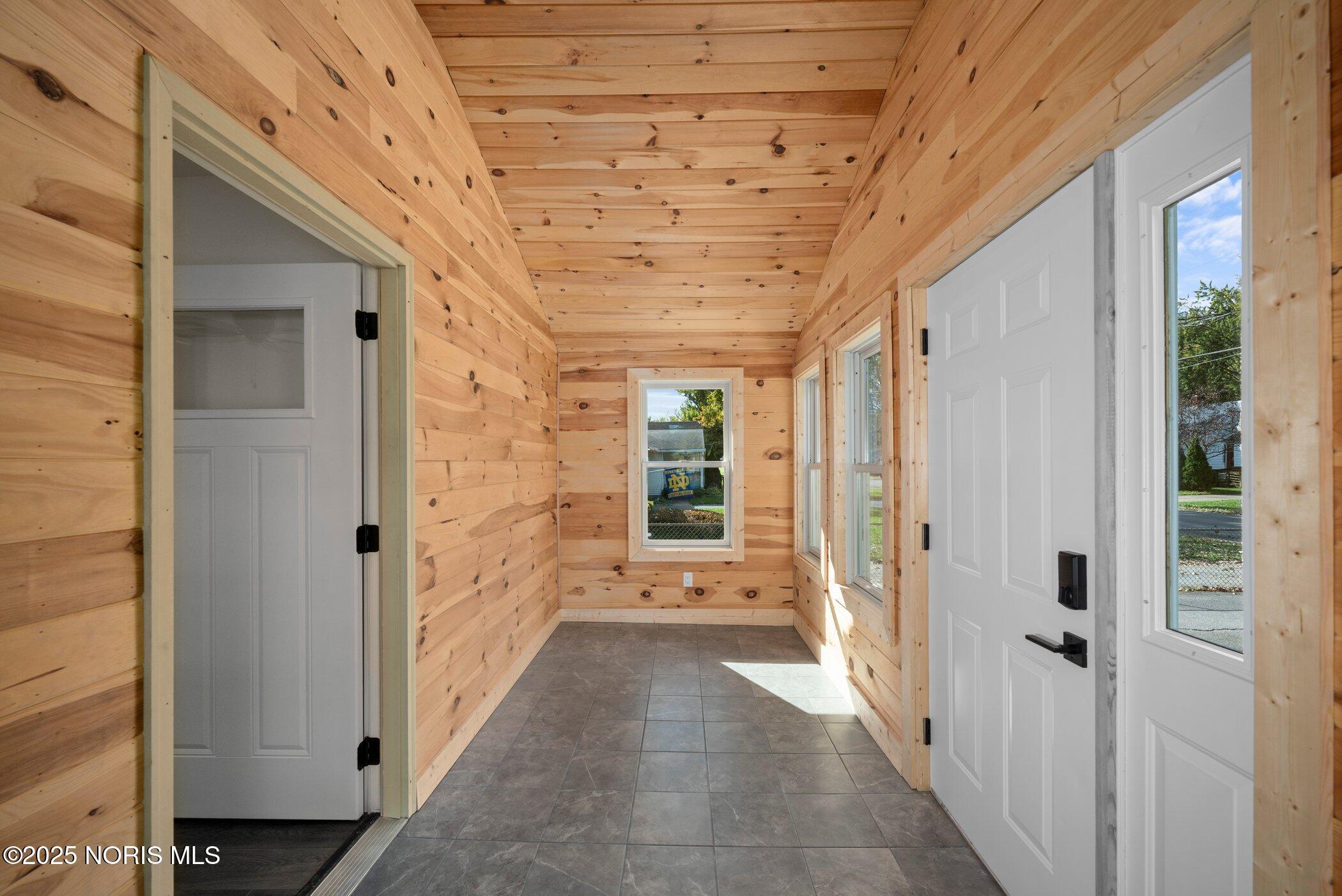 5768 Home Lane