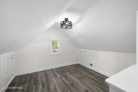 Tiny photo for 5768 Home Lane, Toledo, OH 43623 (MLS # 10000302)