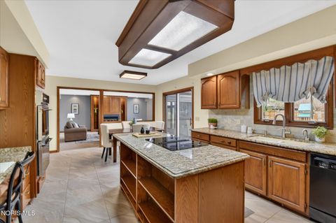 Tiny photo for 4504 Sulgrave Drive, Toledo, OH 43623 (MLS # 10004834)