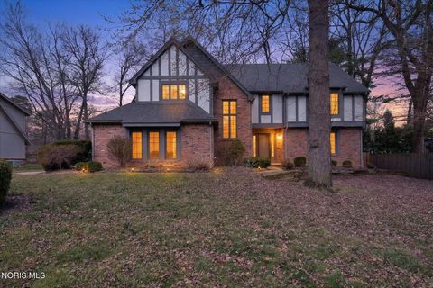 Photo of 4504 Sulgrave Drive, Toledo, OH 43623 (MLS # 10004834)