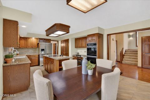 Tiny photo for 4504 Sulgrave Drive, Toledo, OH 43623 (MLS # 10004834)