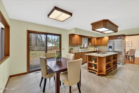 Tiny photo for 4504 Sulgrave Drive, Toledo, OH 43623 (MLS # 10004834)