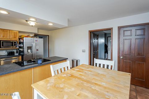 Tiny photo for 7864 Saltwood Court, Sylvania, OH 43560 (MLS # 10005972)