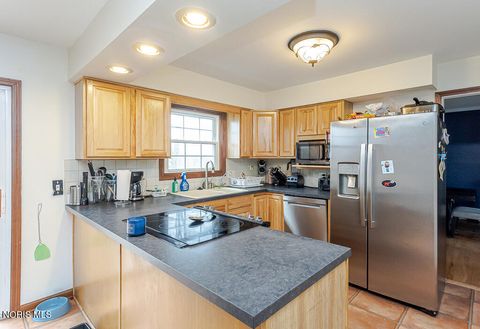 Tiny photo for 7864 Saltwood Court, Sylvania, OH 43560 (MLS # 10005972)