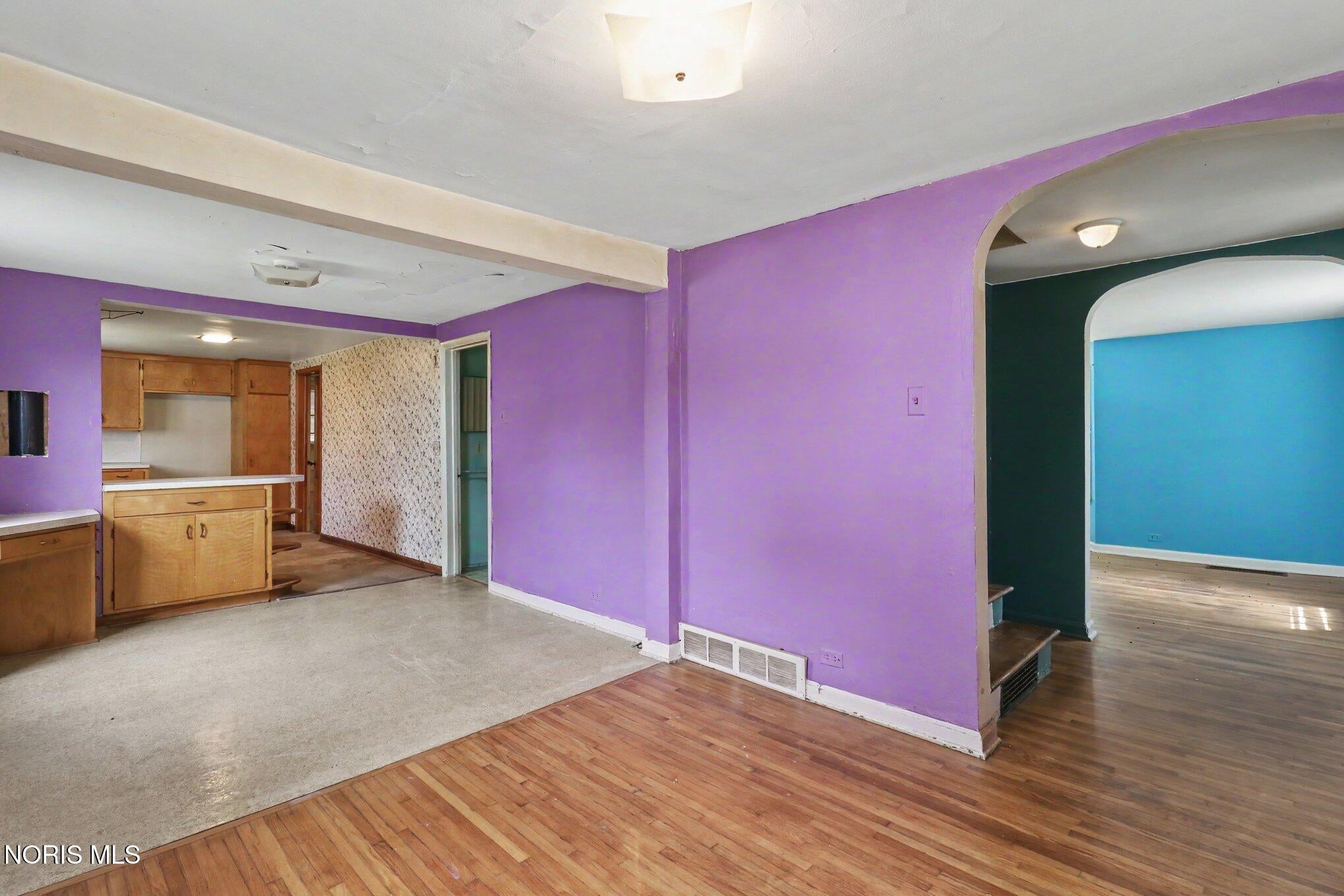 106 E 5th Street
