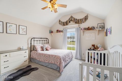 Tiny photo for 817 Wind Breeze Drive, Toledo, OH 43615 (MLS # 10006004)