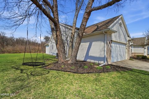 Tiny photo for 817 Wind Breeze Drive, Toledo, OH 43615 (MLS # 10006004)
