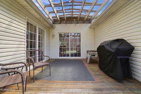 Tiny photo for 817 Wind Breeze Drive, Toledo, OH 43615 (MLS # 10006004)