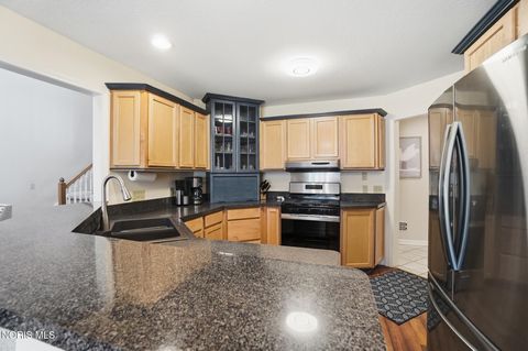 Tiny photo for 817 Wind Breeze Drive, Toledo, OH 43615 (MLS # 10006004)