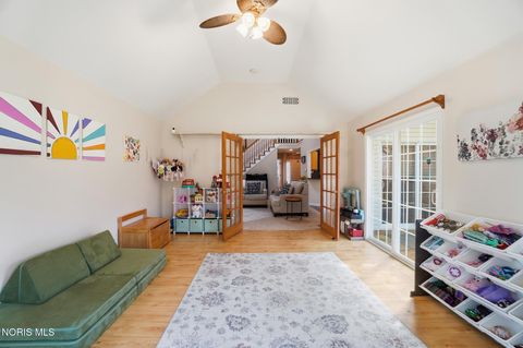 Tiny photo for 817 Wind Breeze Drive, Toledo, OH 43615 (MLS # 10006004)