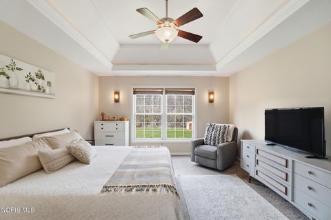 Tiny photo for 817 Wind Breeze Drive, Toledo, OH 43615 (MLS # 10006004)