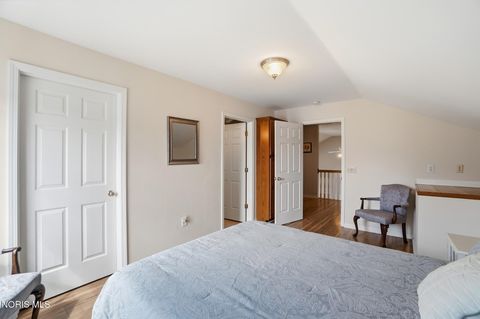 Tiny photo for 817 Wind Breeze Drive, Toledo, OH 43615 (MLS # 10006004)