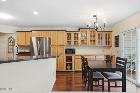 Tiny photo for 817 Wind Breeze Drive, Toledo, OH 43615 (MLS # 10006004)