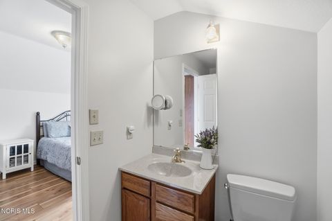 Tiny photo for 817 Wind Breeze Drive, Toledo, OH 43615 (MLS # 10006004)