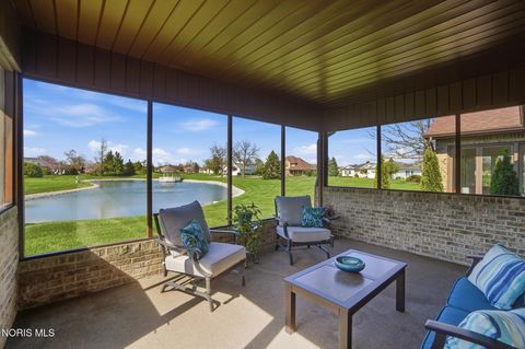 Tiny photo for 43 Trafalgar Bend, Bowling Green, OH 43402 (MLS # 10006894)