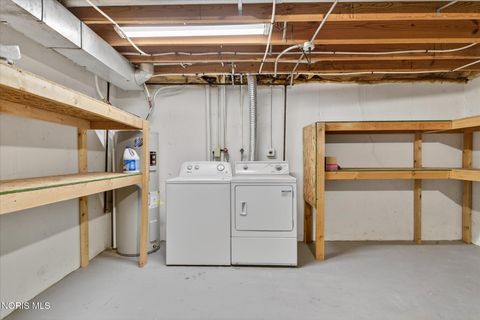 Tiny photo for 744 Fairway Drive #Apt 29, Wauseon, OH 43567 (MLS # 10005401)