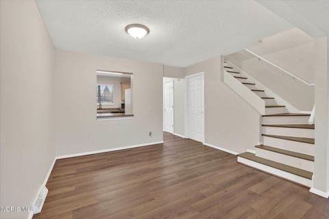 Tiny photo for 744 Fairway Drive #Apt 29, Wauseon, OH 43567 (MLS # 10005401)