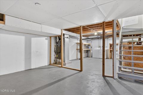 Tiny photo for 744 Fairway Drive #Apt 29, Wauseon, OH 43567 (MLS # 10005401)