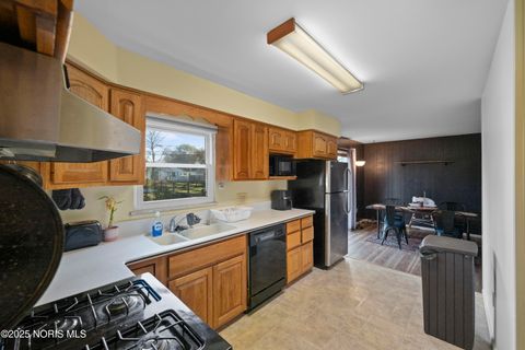 Tiny photo for 1220 Birch Avenue, Maumee, OH 43537 (MLS # 10001678)