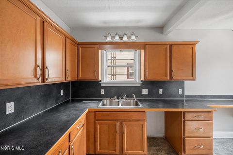 Tiny photo for 1845 Jermain Drive, Toledo, OH 43606 (MLS # 10005787)