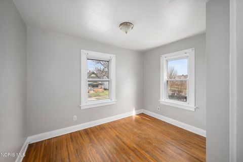 Tiny photo for 1845 Jermain Drive, Toledo, OH 43606 (MLS # 10005787)