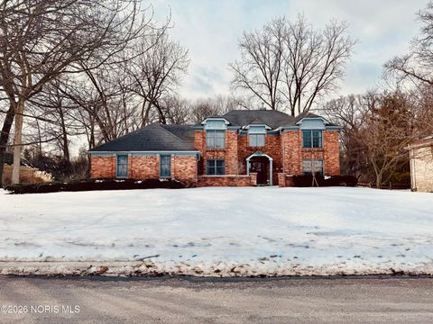 Photo of 2949 Secretariat Road, Ottawa Hills, OH 43615 (MLS # 10004053)