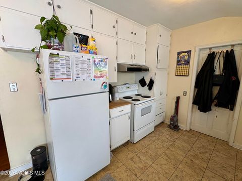 Tiny photo for 376 W Perry Street, Tiffin, OH 44883 (MLS # 10003864)