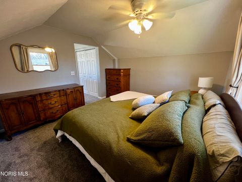 Tiny photo for 1419 7th Street, Maumee, OH 43537 (MLS # 10004916)