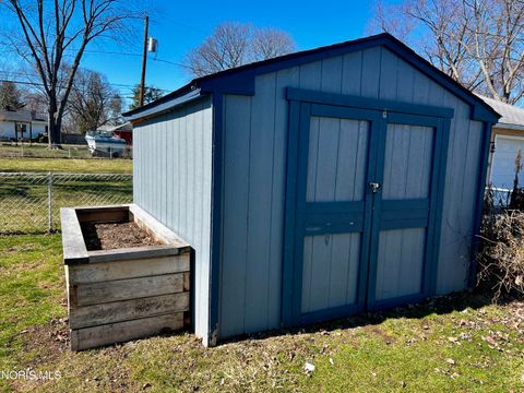 Tiny photo for 1419 7th Street, Maumee, OH 43537 (MLS # 10004916)