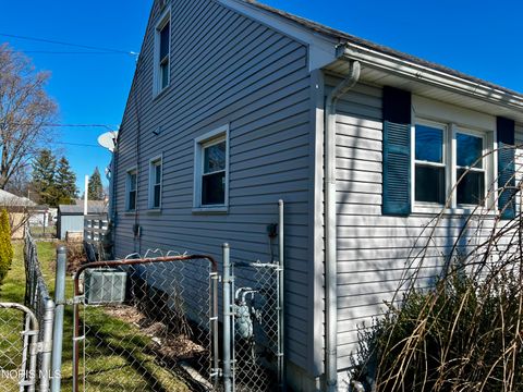 Tiny photo for 1419 7th Street, Maumee, OH 43537 (MLS # 10004916)