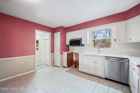 Tiny photo for 4860 Eastwick Drive, Toledo, OH 43614 (MLS # 10001516)