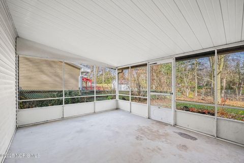 Tiny photo for 4860 Eastwick Drive, Toledo, OH 43614 (MLS # 10001516)