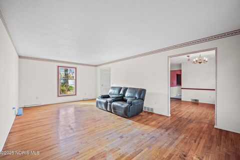 Tiny photo for 4860 Eastwick Drive, Toledo, OH 43614 (MLS # 10001516)