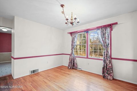 Tiny photo for 4860 Eastwick Drive, Toledo, OH 43614 (MLS # 10001516)