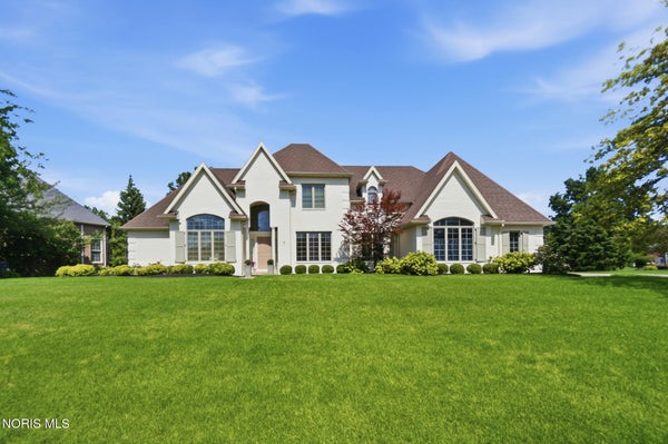 318 PHEASANT RUN LN, FINDLAY, OH 45840 - Image c7c6b32f6cfb25946fbcba4e1f159155/2958639526