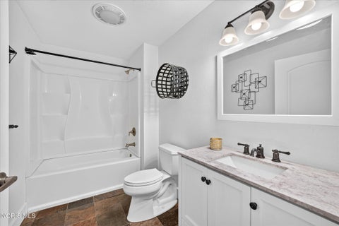 Tiny photo for 20 Broadway Street, Toledo, OH 43604 (MLS # 10014401)