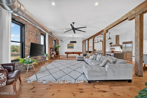 Tiny photo for 20 Broadway Street, Toledo, OH 43604 (MLS # 10014401)