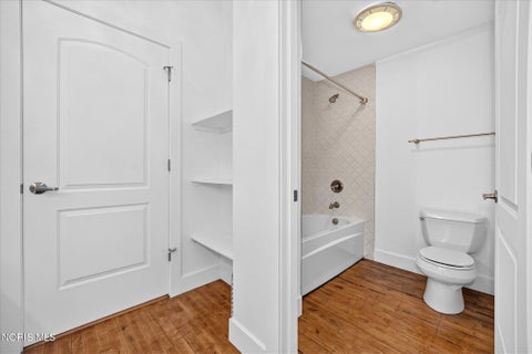 Tiny photo for 20 Broadway Street, Toledo, OH 43604 (MLS # 10014401)