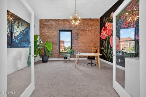Tiny photo for 20 Broadway Street, Toledo, OH 43604 (MLS # 10014401)
