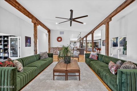 Tiny photo for 20 Broadway Street, Toledo, OH 43604 (MLS # 10014401)