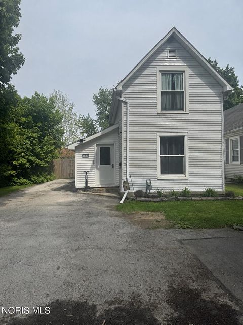 Photo of 755 Dayton Avenue, Findlay, OH 45840 (MLS # 10007850)
