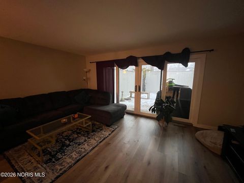 Tiny photo for 5123 Regency Drive, Toledo, OH 43615 (MLS # 10002800)