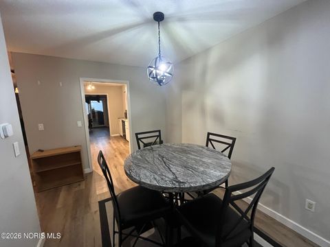 Tiny photo for 5123 Regency Drive, Toledo, OH 43615 (MLS # 10002800)