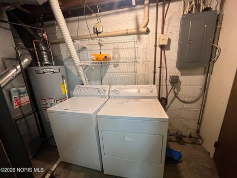 Tiny photo for 5123 Regency Drive, Toledo, OH 43615 (MLS # 10002800)