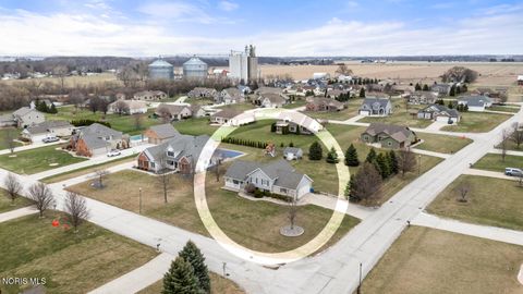 Photo of 22245 W Hollyhock Lane, Curtice, OH 43412 (MLS # 10005327)