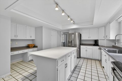 Tiny photo for 3001 Secretariat Road, Ottawa Hills, OH 43615 (MLS # 10007336)