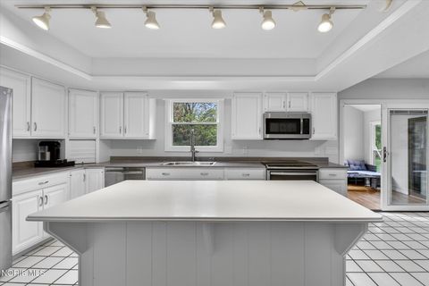 Tiny photo for 3001 Secretariat Road, Ottawa Hills, OH 43615 (MLS # 10007336)