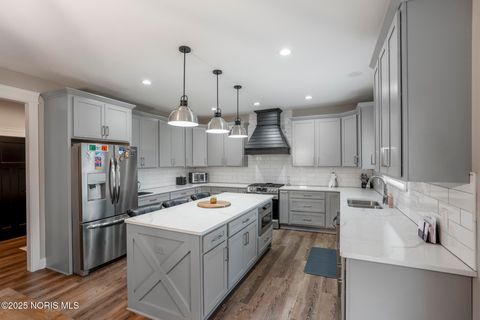 Tiny photo for 9437 Newbury Lane, Whitehouse, OH 43571 (MLS # 10000689)